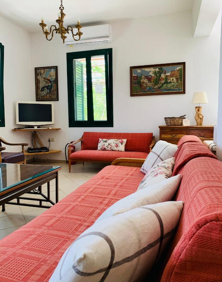 Temenia House Villa Buitenkant foto